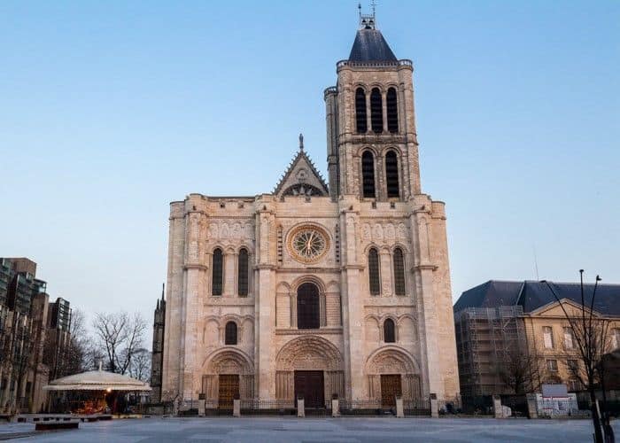 Basílica de Saint-Denis, Saint-Denis, Francia.