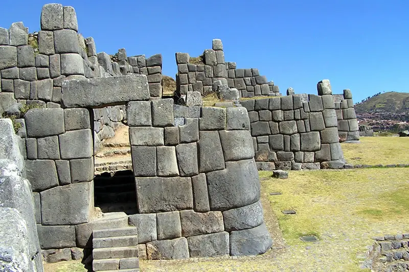 Construccion del Sacsayhuaman