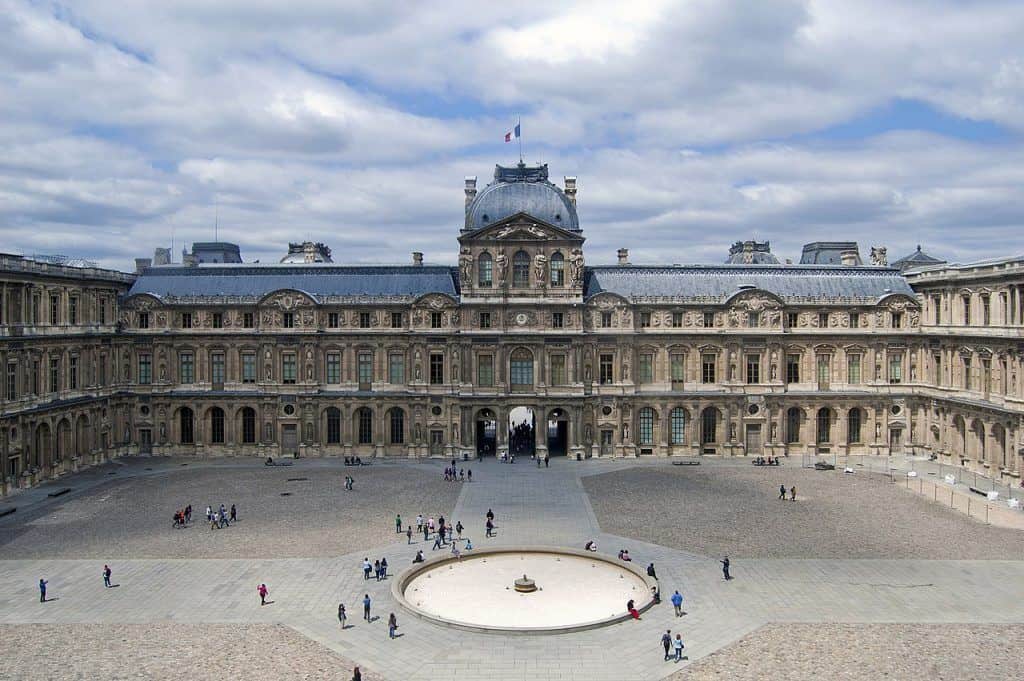 Palacio del Louvre