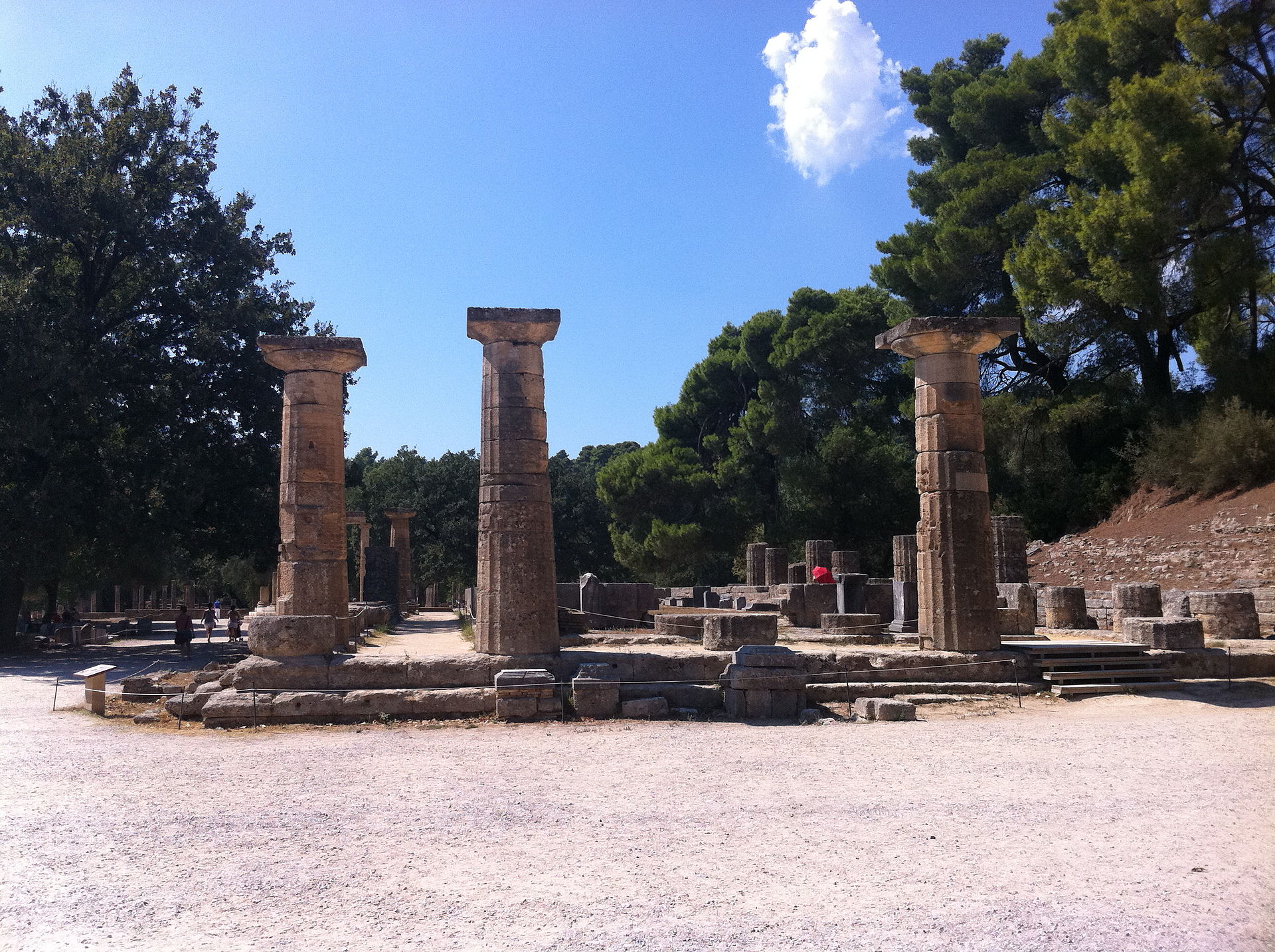 Restos del templo de Hera de Olimpia