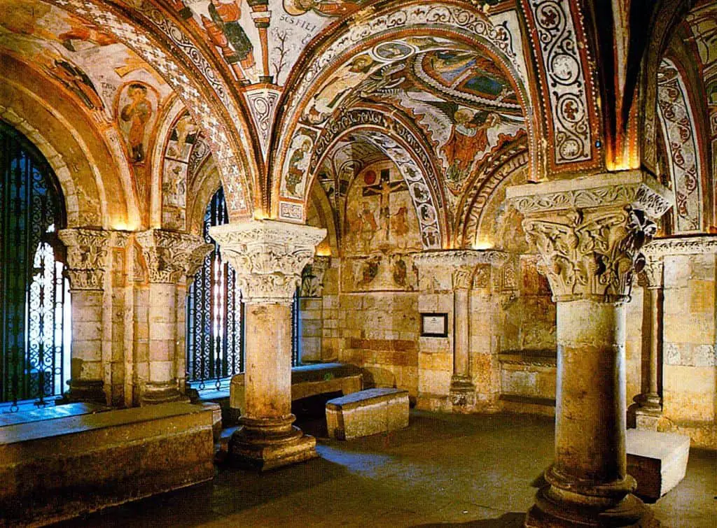 La cripta pintada de San Isidoro en Leon Espana