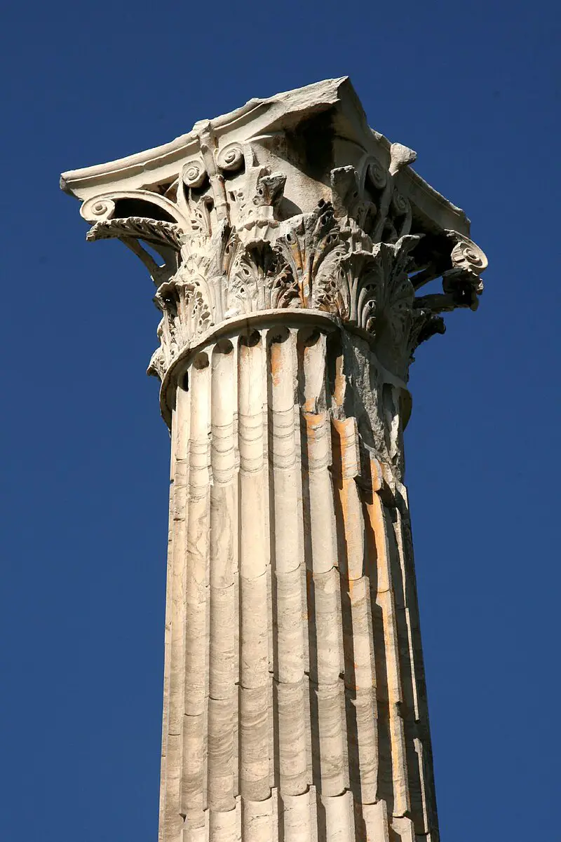 Columna corintia,